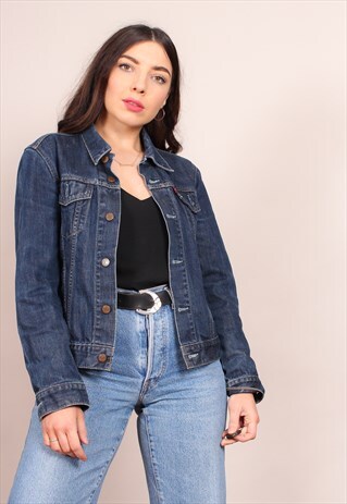 VINTAGE 90S LEVI'S DENIM TRUCKER JACKET IN MID WASH