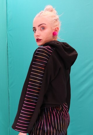 CROPPED HOODIE WITH RAINBOW DETAILING