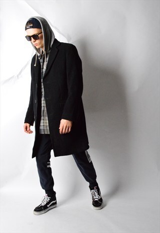 BLACK MINIMALIST CASHMERE WOOL COAT
