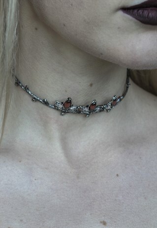ATE GODDESS OF MISCHIEF THORN GOTHIC CHOKER RED