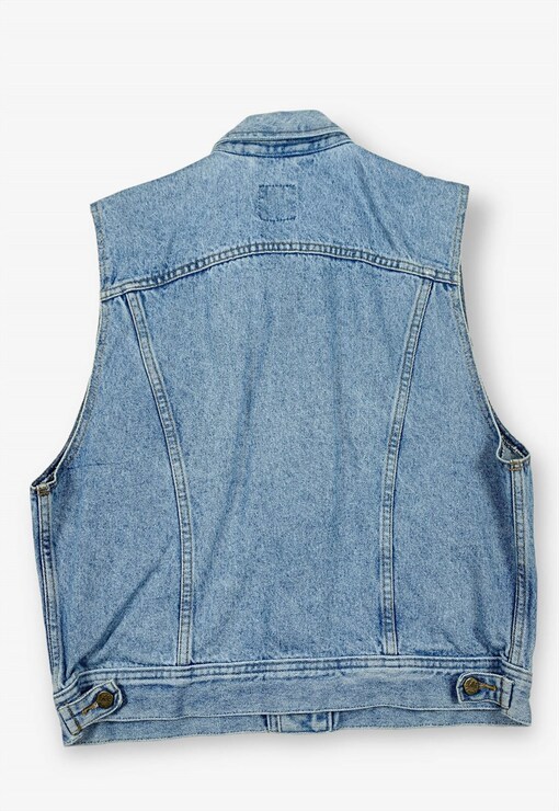 garment image