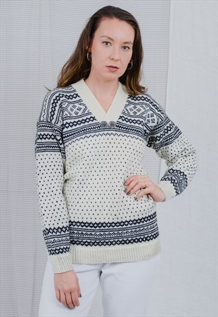 NORWEGIAN SWE BEIGE PULLOVER NORDIC V NECK FAIRY ISLE M
