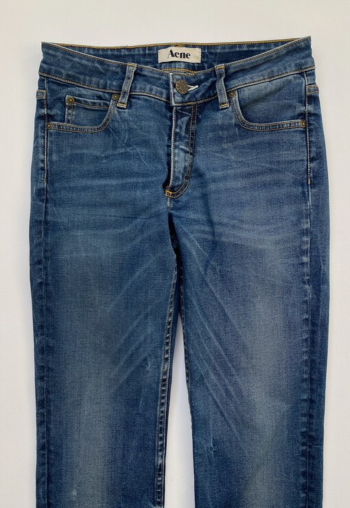 garment image