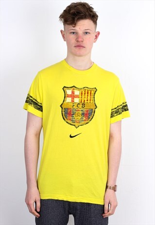 VINTAGE NIKE T SHIRT