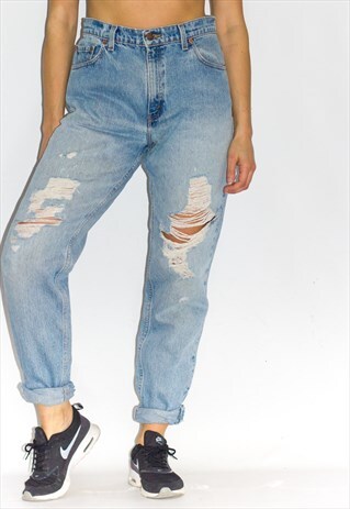 VINTAGE 90'S PERFECTLY DISTRESSED LEVI'S JEANS