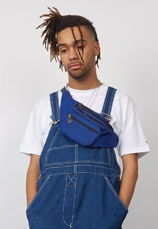 VINTAGE 90'S INVICTA BLUE BUM BAG