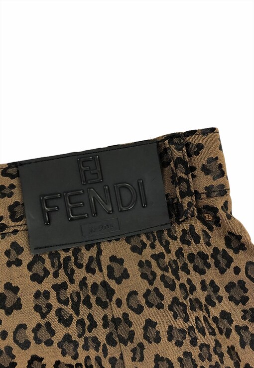 garment image