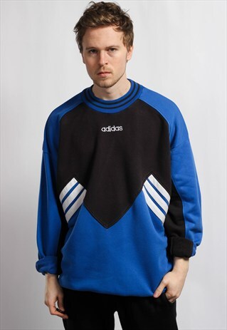 VINTAGE ADIDAS SWEATSHIRT
