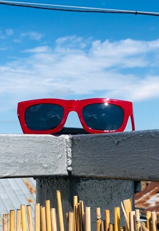 RETRO WOMEN RED LATE 90S HIPSTER SUNGLASSES EYEWEAR HM