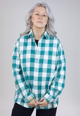 VINTAGE 90'S GREEN CHECK FLANNEL SHIRT