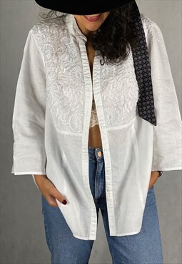 80s Vintage Linen Folk embroidered Shirt Blouse.Oversized.