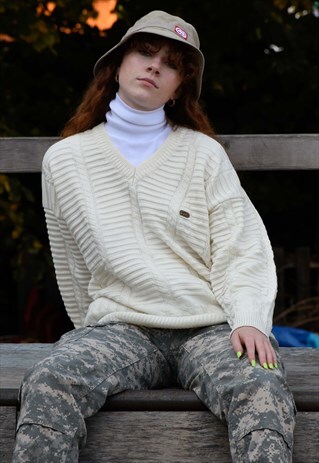 VINTAGE PREPPY LACOSTE CREAM KNITTED V NECK JUMPER