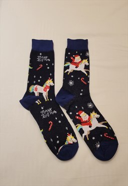 Santa Claus Riding Pattern Cozy Socks in Black color