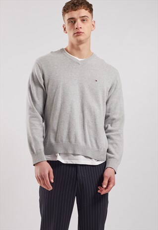 VINTAGE TOMMY HILFIGER V-NECK JUMPER