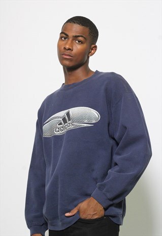 VINTAGE ADIDAS SWEATSHIRT