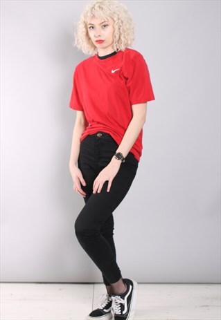 VINTAGE NIKE T-SHIRT