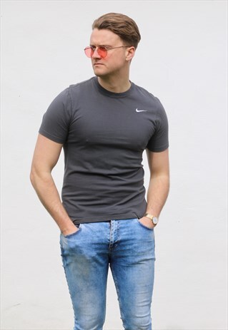 NIKE USA VINTAGE 90S SPORTSWEAR MINIMALIST T