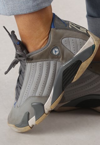 JORDON HI TOPS TRAINERS UK 6, US 7Y (HBD)