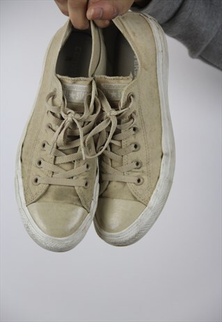 VINTAGE CONVERSE BEIGE TRAINERS