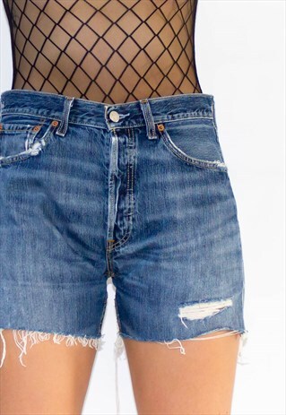 VINTAGE 90'S BOYFRIEND FIT LEVI SHORTS
