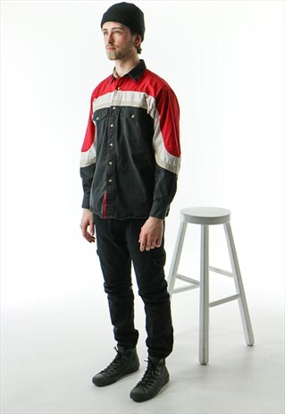 BLACK AND RED SHIRT / VINTAGE LONG SLEEVE BUTTON UP