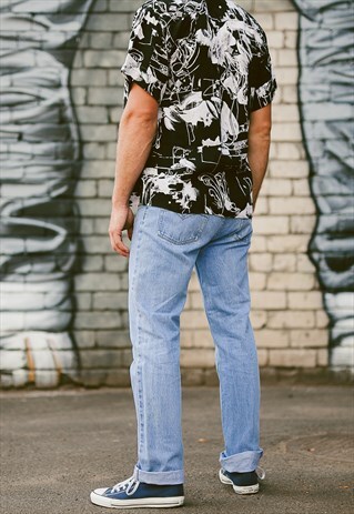 VINTAGE 90S STRAIGHT LEG DAD JEANS