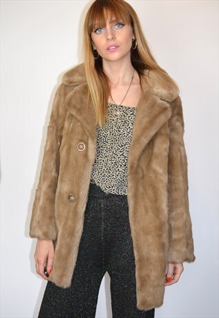 VINTAGE 1960S LIGHT BROWN BLONDE FAUX FUR COAT