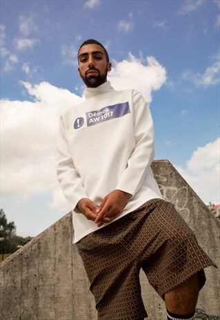 DEMOS WHITE TURTLENECK CAUTION SWEATSHIRT