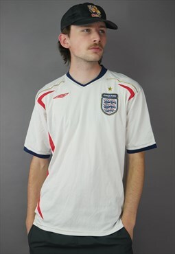 Vintage Umbro England Football Shirt in White with Logo