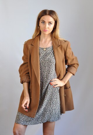 VINTAGE CAMEL DOUBLE BREASTED WOOL COAT