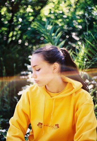 HOODIE IN GOLD WITH ROSE FLORAL DESIGN