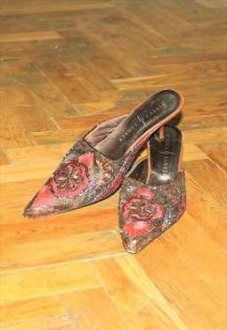 Vintage Y2K kitten heel mule shoes in brown / red