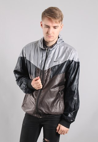 VINTAGE NIKE SHELL JACKET