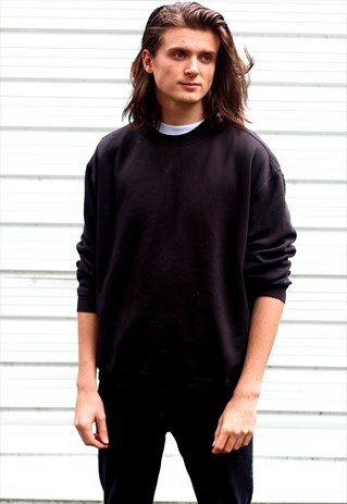 1990'S VINTAGE BLACK OVERSIZED SWEATSHIRT