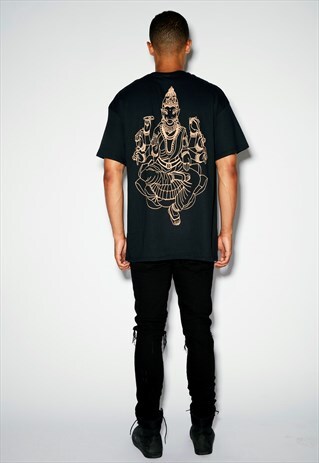 MULTI HANDS OVERSIZED BLACK TEE