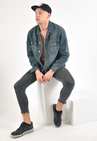 VINTAGE 90'S DENIM JACKET