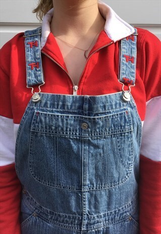 WOMENS 90S TOMMY HILFIGER DUNGAREES DENIM FESTIVAL JEANS