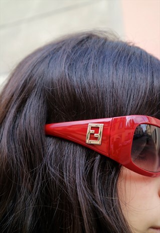 90S VINTAGE RARE NOS FENDI BIG LOGO RED SUNGLASSES