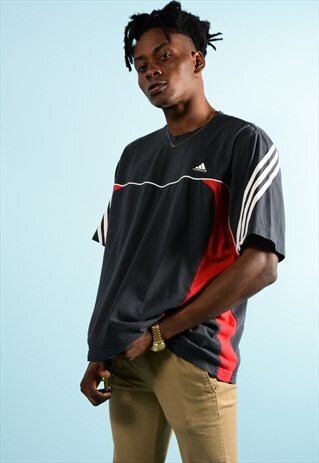 VINTAGE ADIDAS TEE SHIRT