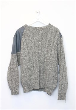 Vintage Larix knit sweatshirt in grey. Best fits XL