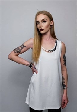 Chain attachment sleeveless top silky tank top crew neck