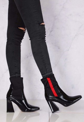 SLIP ON BLOCK HEEL ANKLEBOOT IN BLACK PATENT