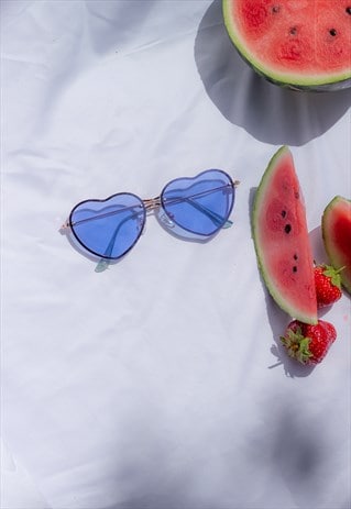 BABY BLUE RIMLESS COLOUR TINT HEART SUNGLASSES