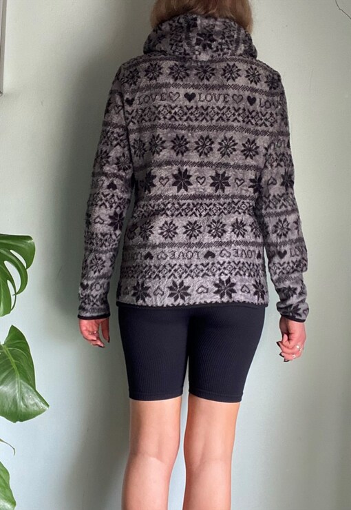 garment image