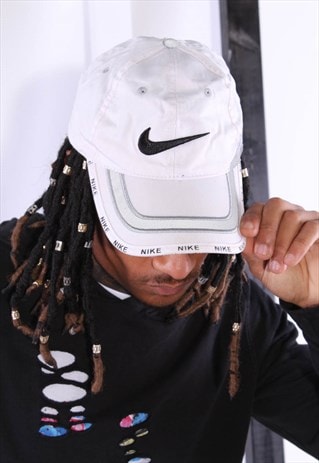 VINTAGE 90S WHITE NIKE CAP. HAT. FESTIVAL.