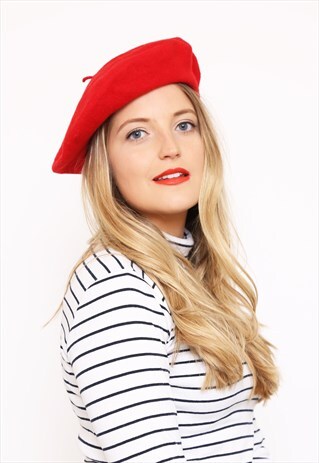 VINTAGE RED WOOL BERET
