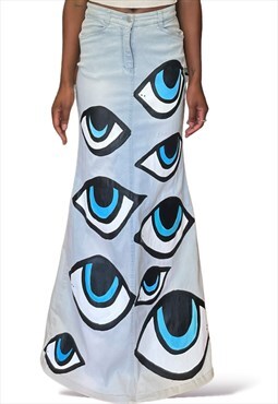 Light wash denim skirt with eye abstract print 