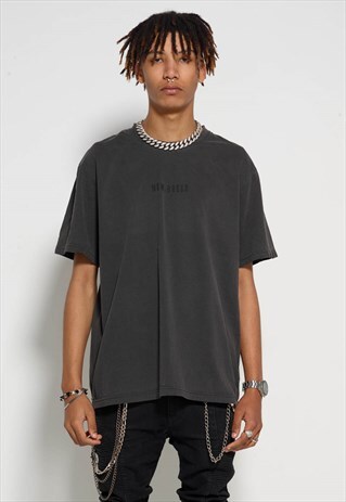 VINTAGE DISTRESSED GREY BLACK GOTHIC N T-SHIRT
