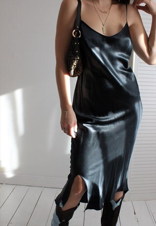PREMIUM VINTAGE 90S BLACK SATIN SLIP DRESS