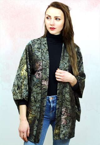 VINTAGE TRADITIONAL JAPANESE SILK BROCADE KIMONO JACKET